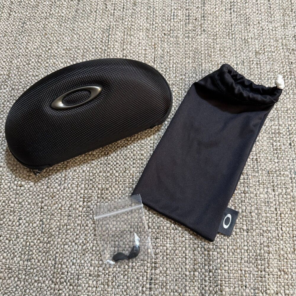 Authentic Oakley Large Sport Soft Vault Case, Microfiber Pouch & Nose Pads Kit